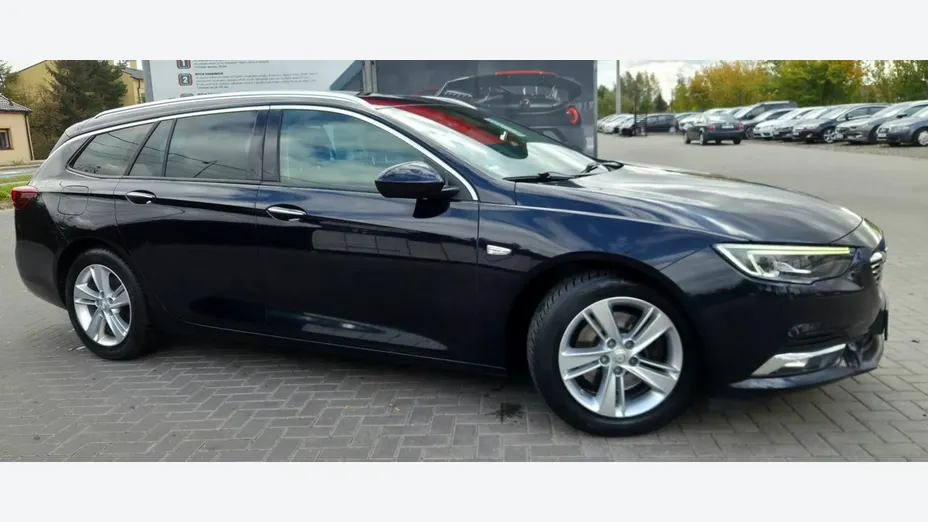 OPEL Insignia -