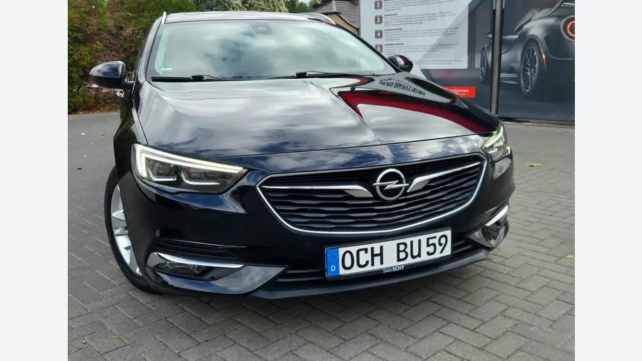 OPEL Insignia -