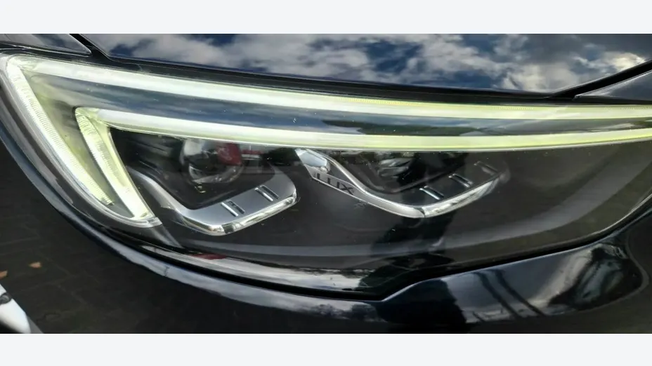 OPEL Insignia -