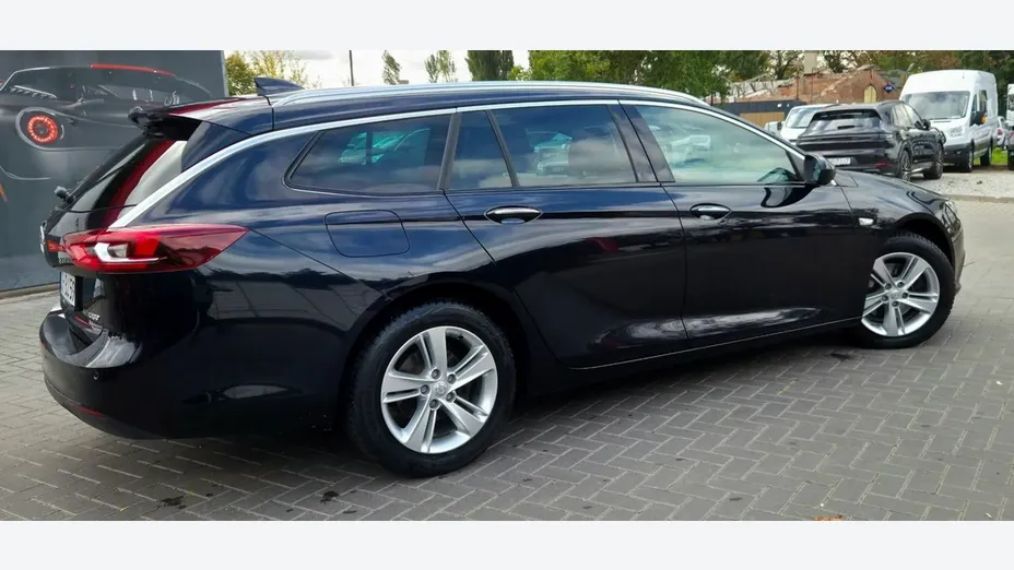 OPEL Insignia -