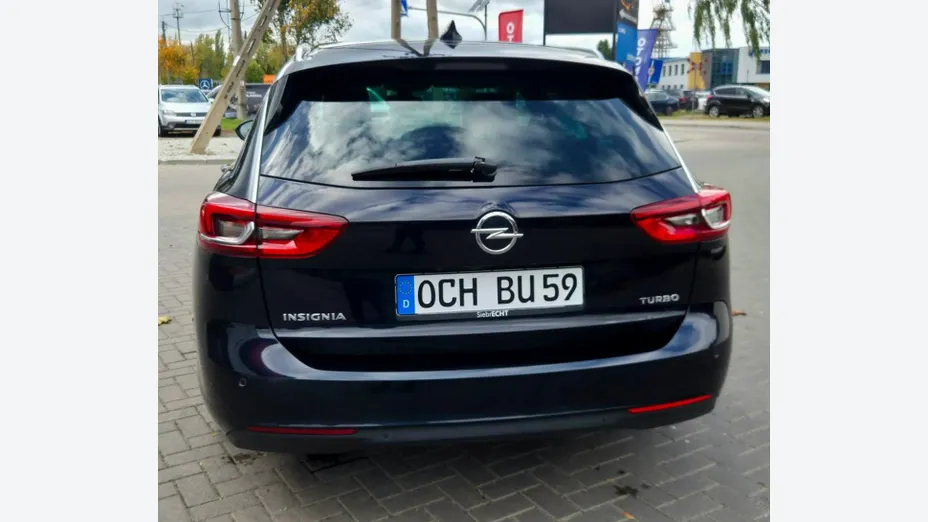 OPEL Insignia -