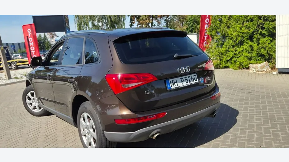 AUDI Q5 -