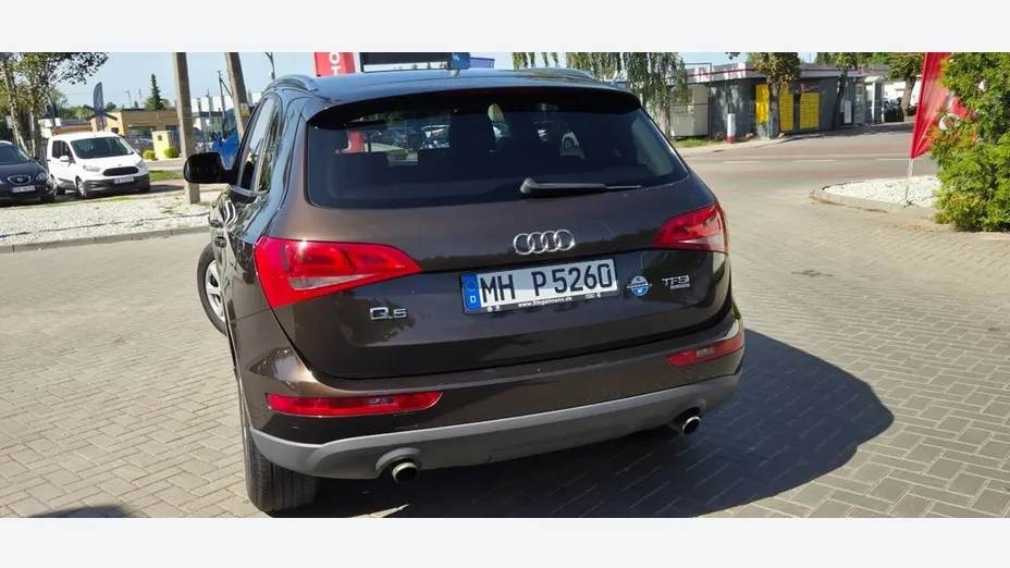 AUDI Q5 -