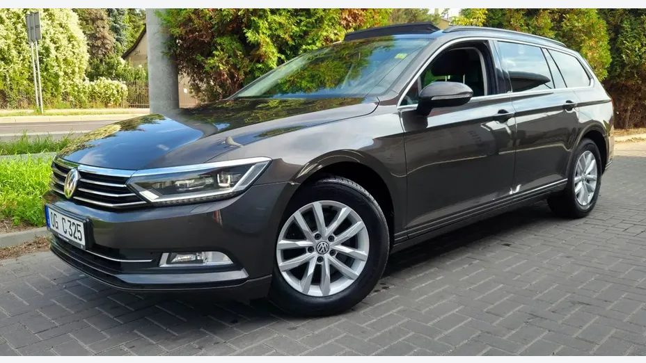 VOLKSWAGEN Passat -