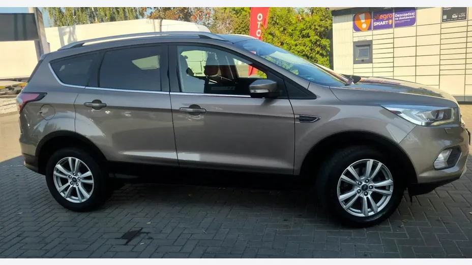 FORD Kuga -