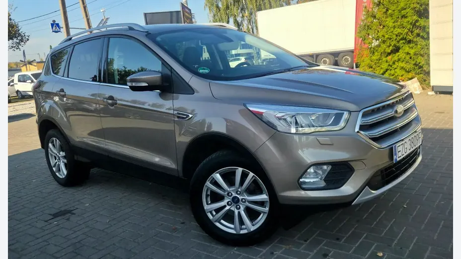 FORD Kuga -
