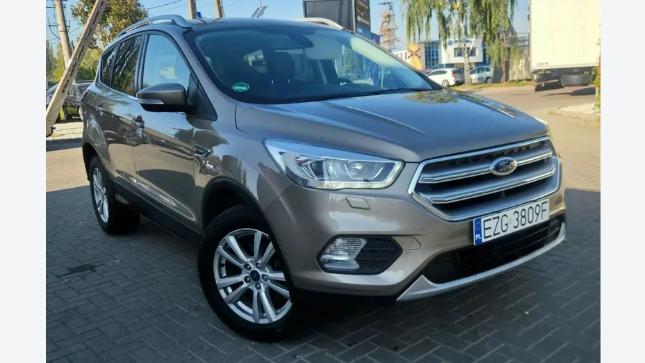 FORD Kuga -