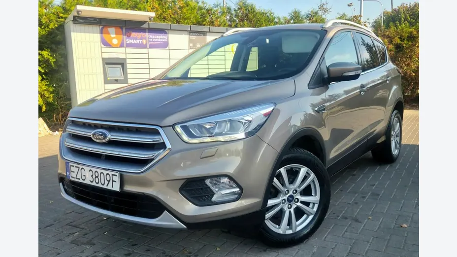 FORD Kuga -
