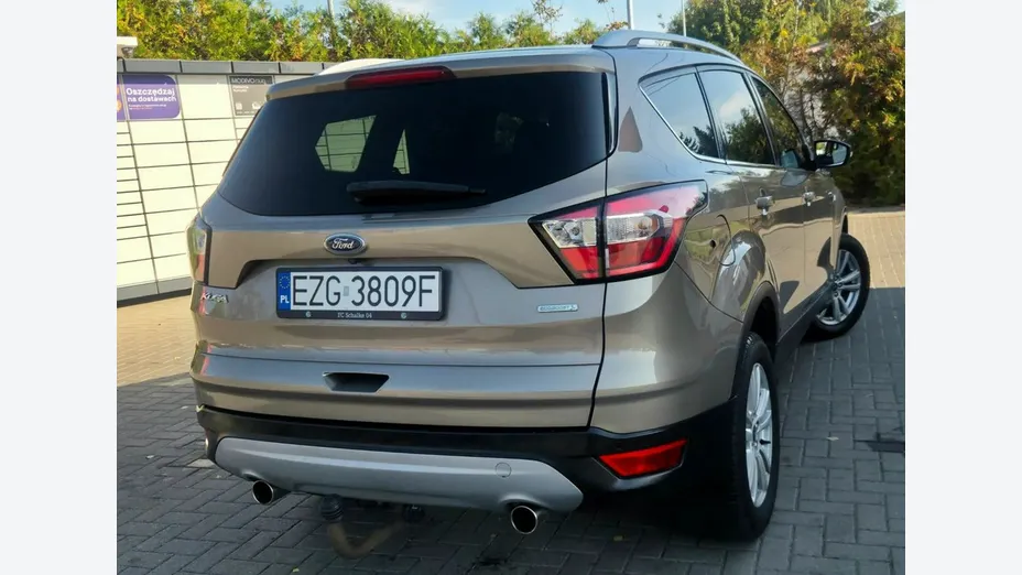 FORD Kuga -