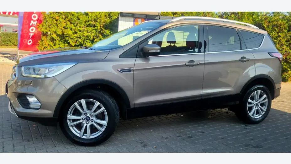 FORD Kuga -