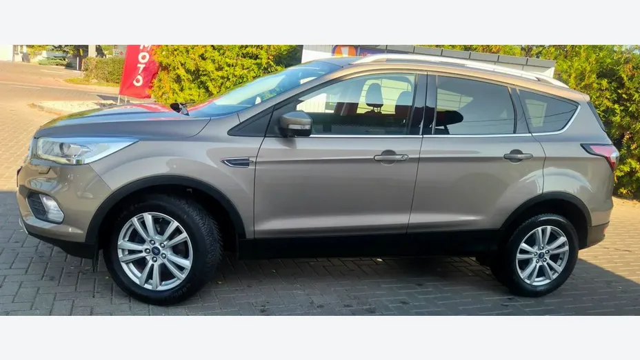 FORD Kuga -