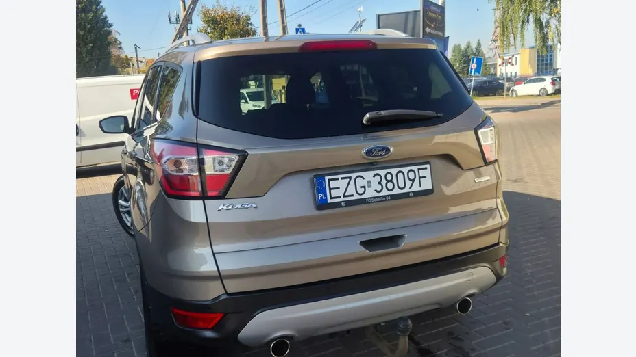 FORD Kuga -