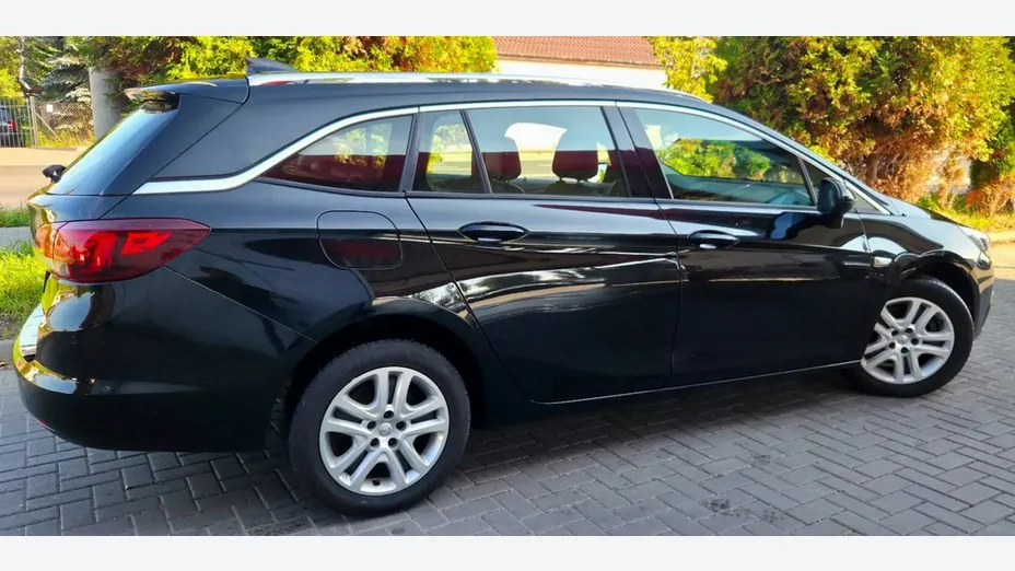 OPEL Astra -