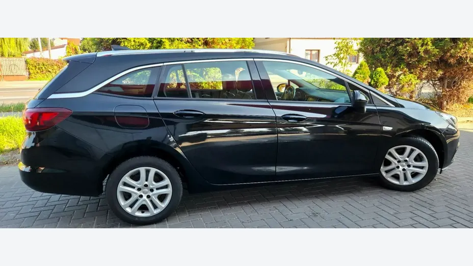 OPEL Astra -