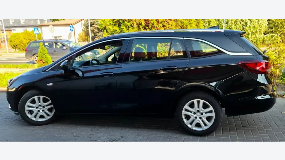 OPEL Astra -