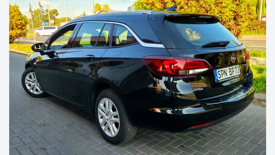 OPEL Astra -