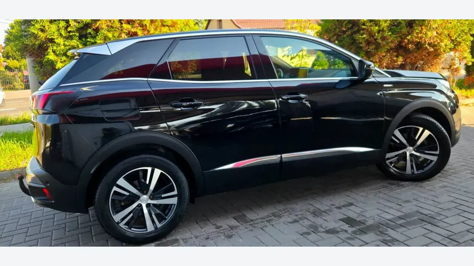 PEUGEOT 3008 -
