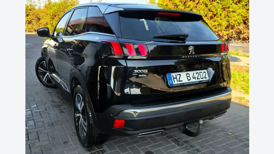 PEUGEOT 3008 -