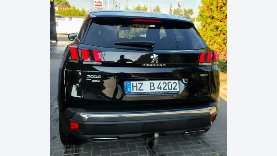 PEUGEOT 3008 -