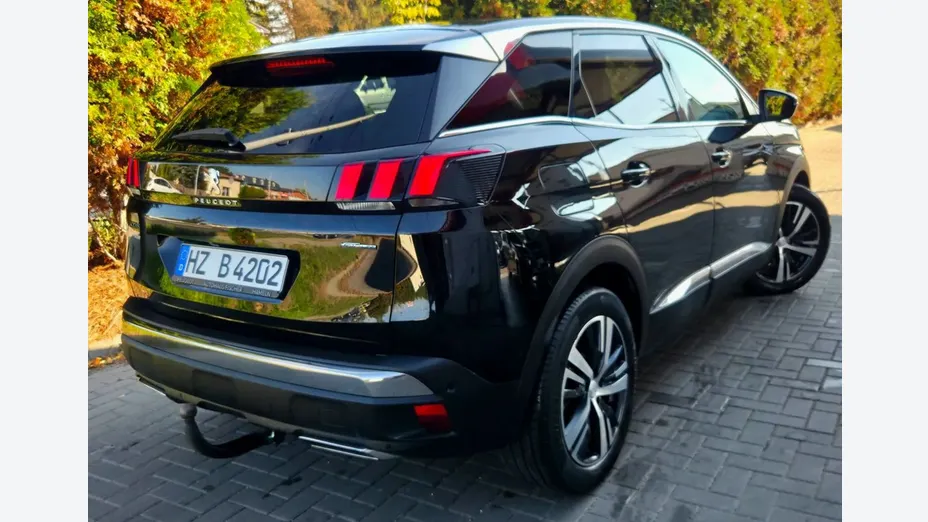 PEUGEOT 3008 -