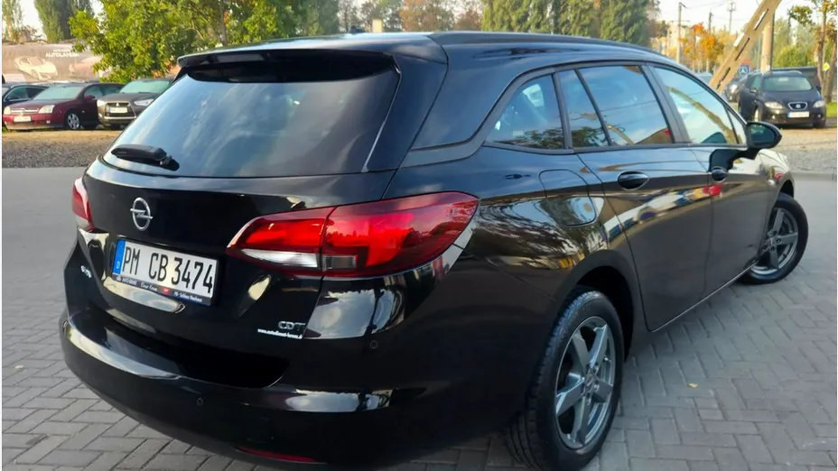 OPEL Astra -
