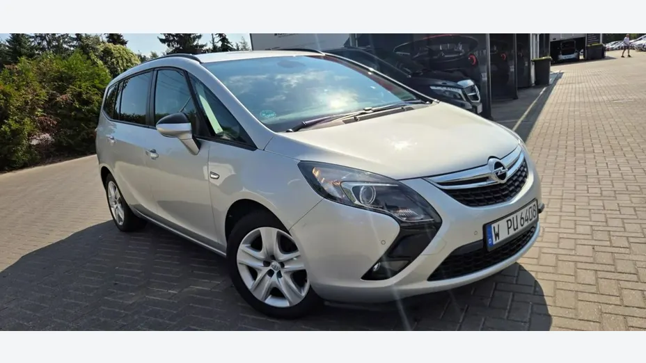 OPEL Zafira -