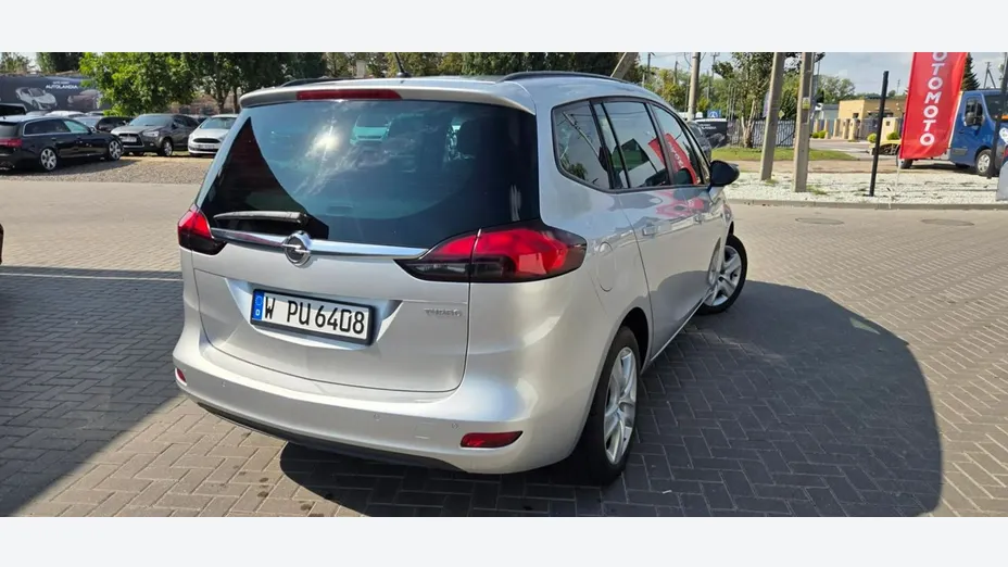 OPEL Zafira -