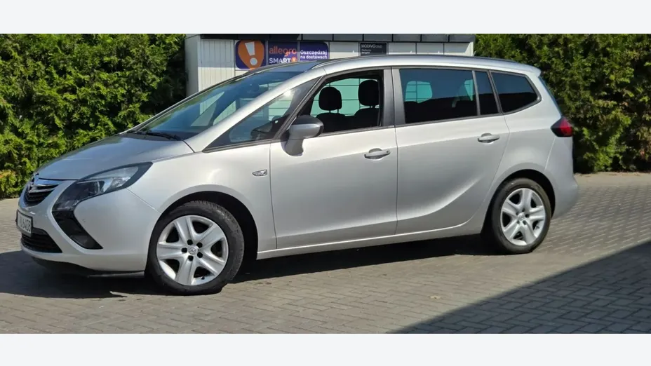 OPEL Zafira -