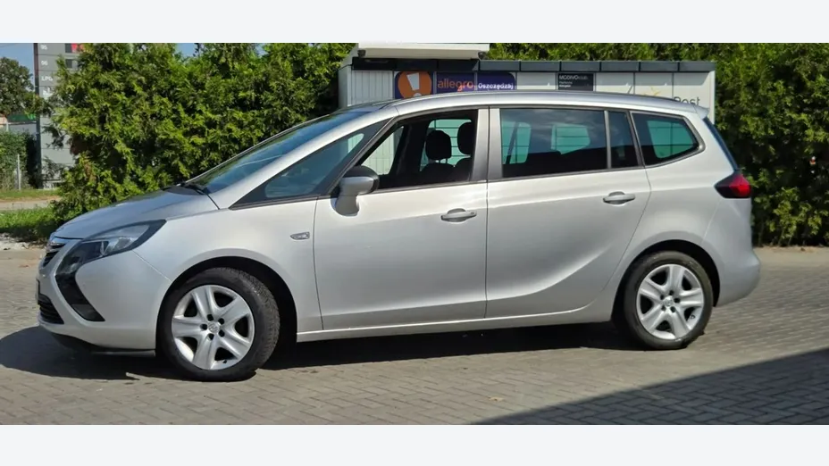OPEL Zafira -