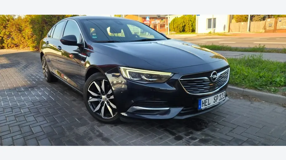 OPEL Insignia -