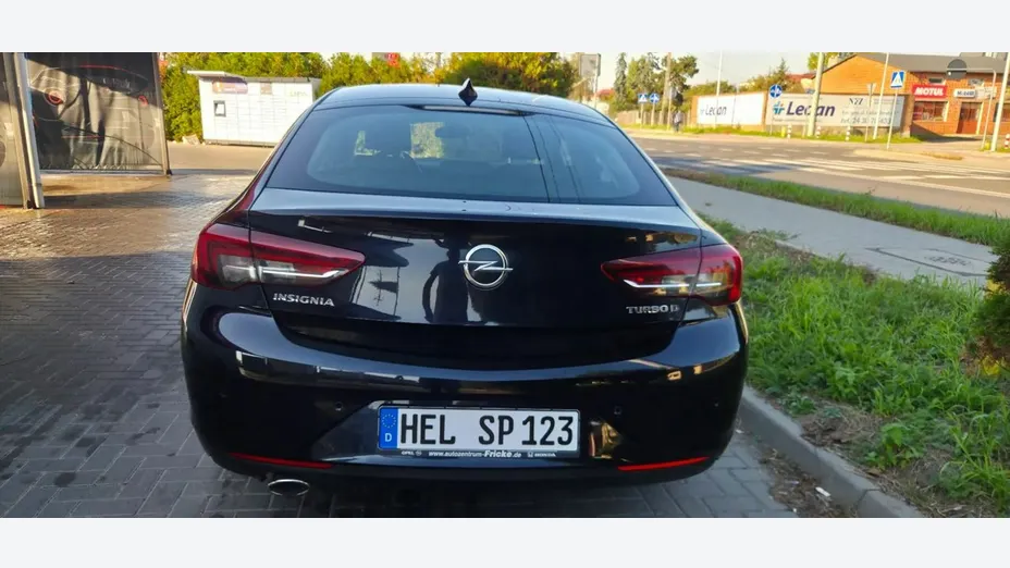 OPEL Insignia -