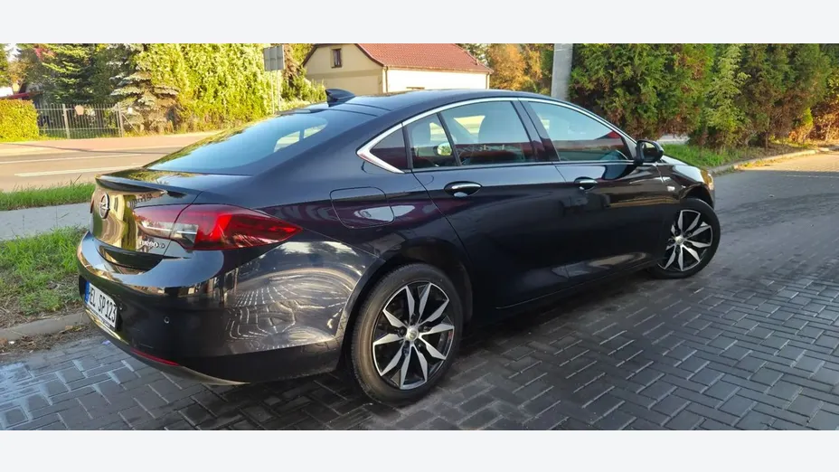 OPEL Insignia -