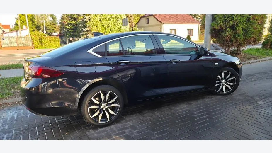 OPEL Insignia -