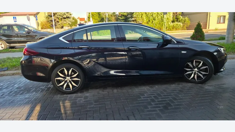 OPEL Insignia -