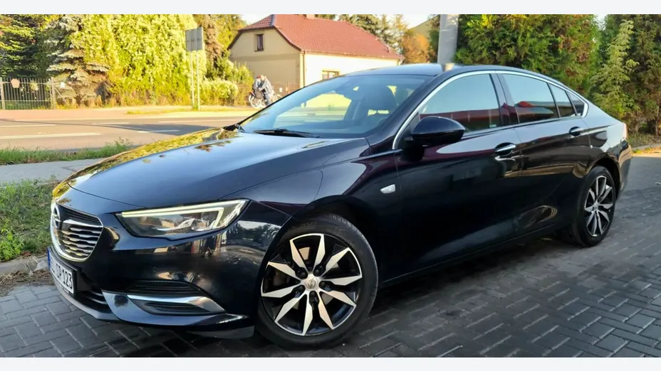 OPEL Insignia -