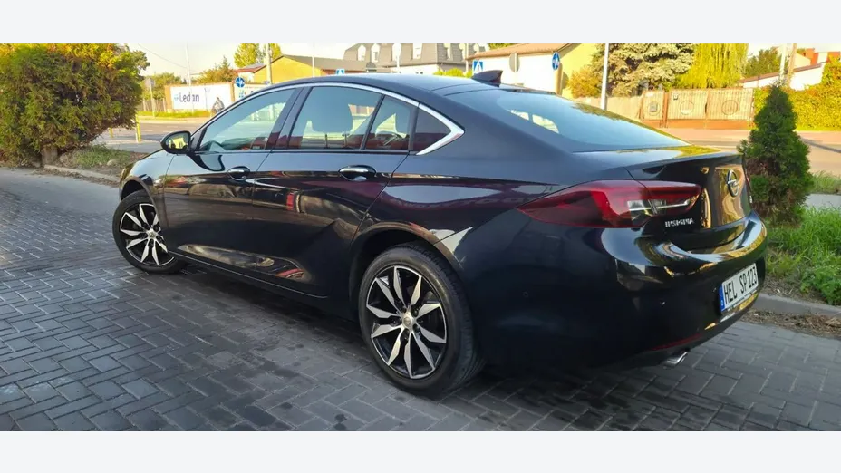 OPEL Insignia -