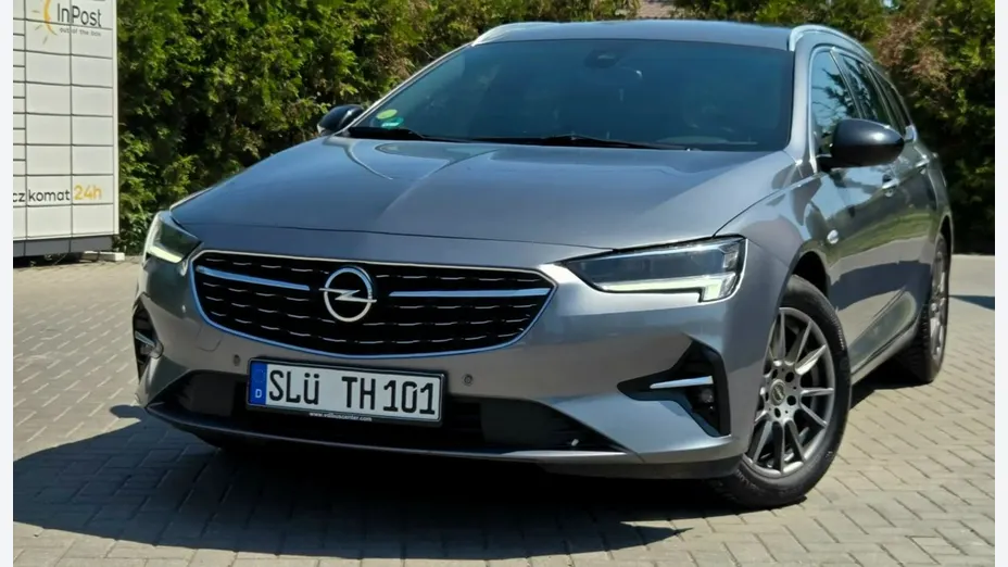 OPEL Insignia -