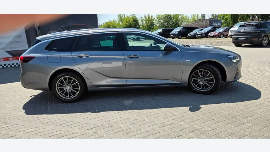 OPEL Insignia -