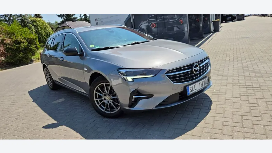 OPEL Insignia -