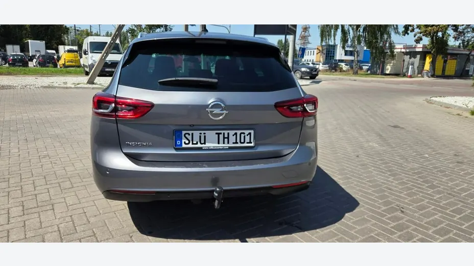 OPEL Insignia -