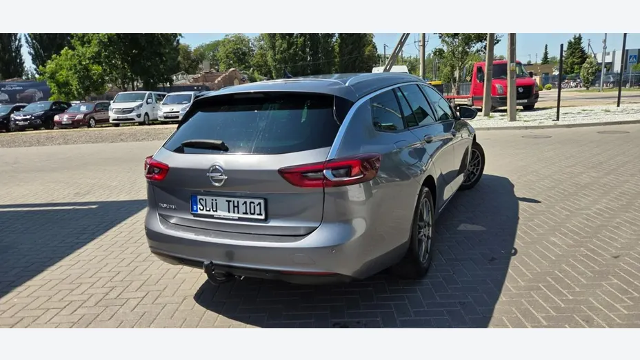 OPEL Insignia -