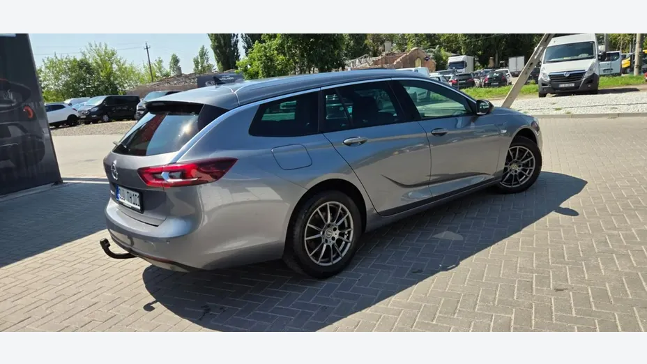 OPEL Insignia -