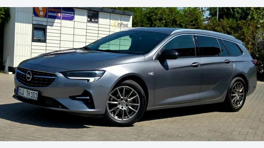OPEL Insignia -