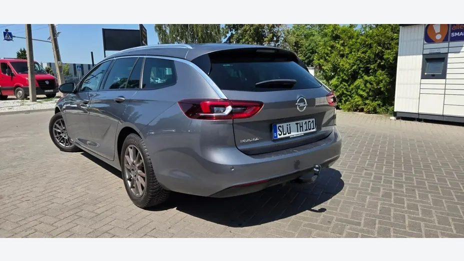 OPEL Insignia -