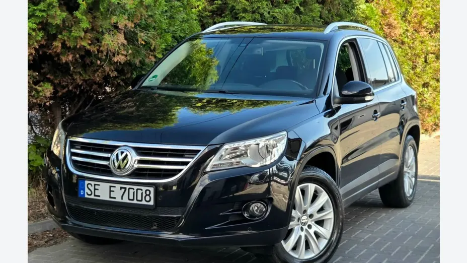 VOLKSWAGEN Tiguan -