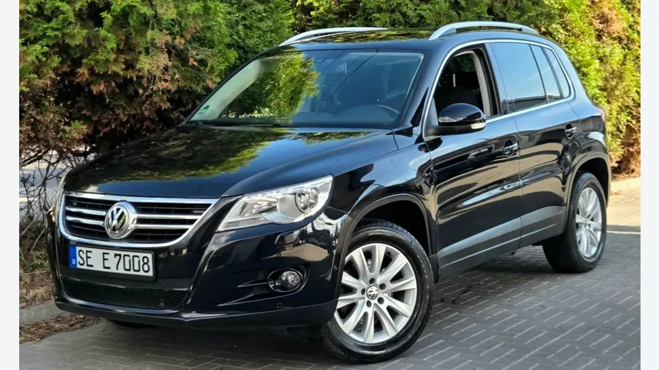 VOLKSWAGEN Tiguan -