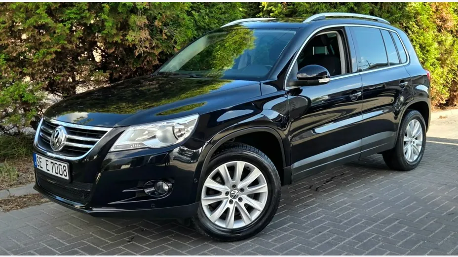 VOLKSWAGEN Tiguan -