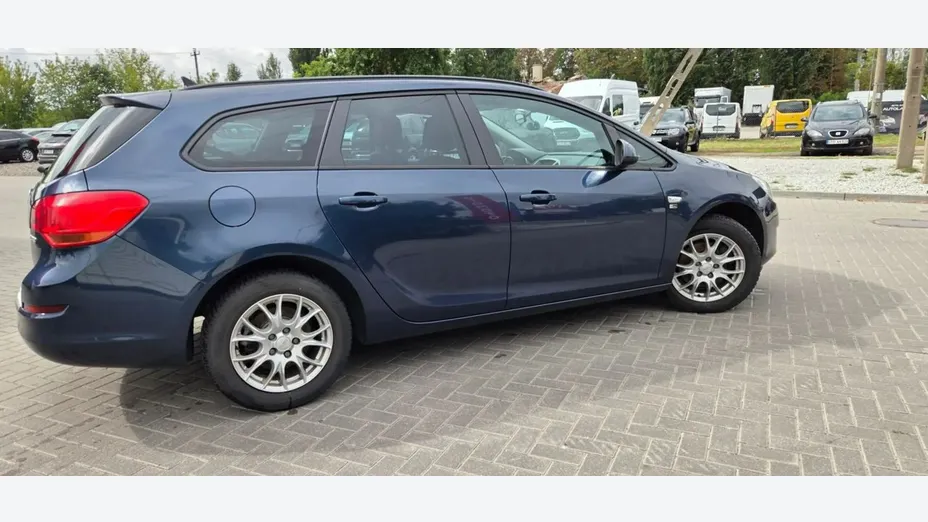 OPEL Astra -