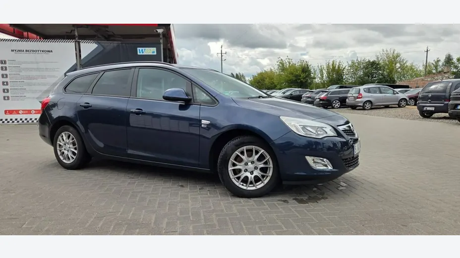 OPEL Astra -