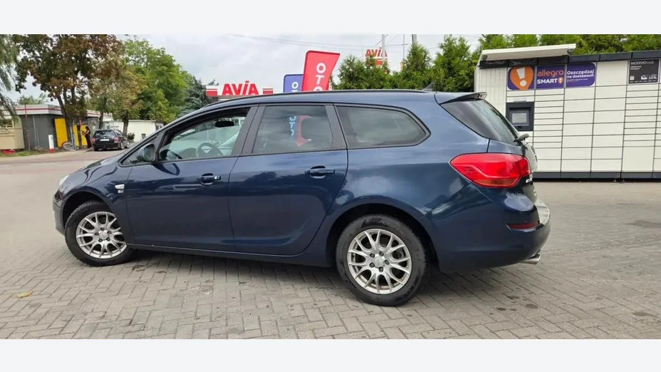 OPEL Astra -